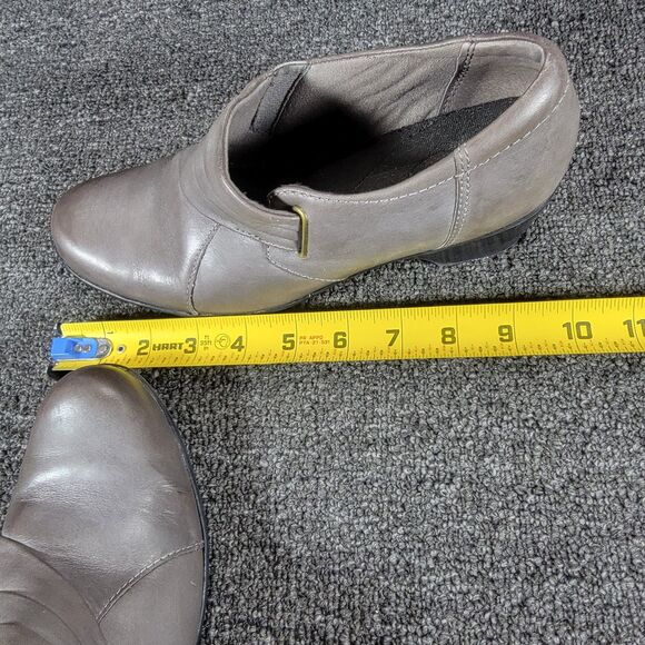 Clarks Womens  8.5 M  Slip On Comfort Clog Gray Leather Shoe Bootie 62722 - Picture 10 of 11